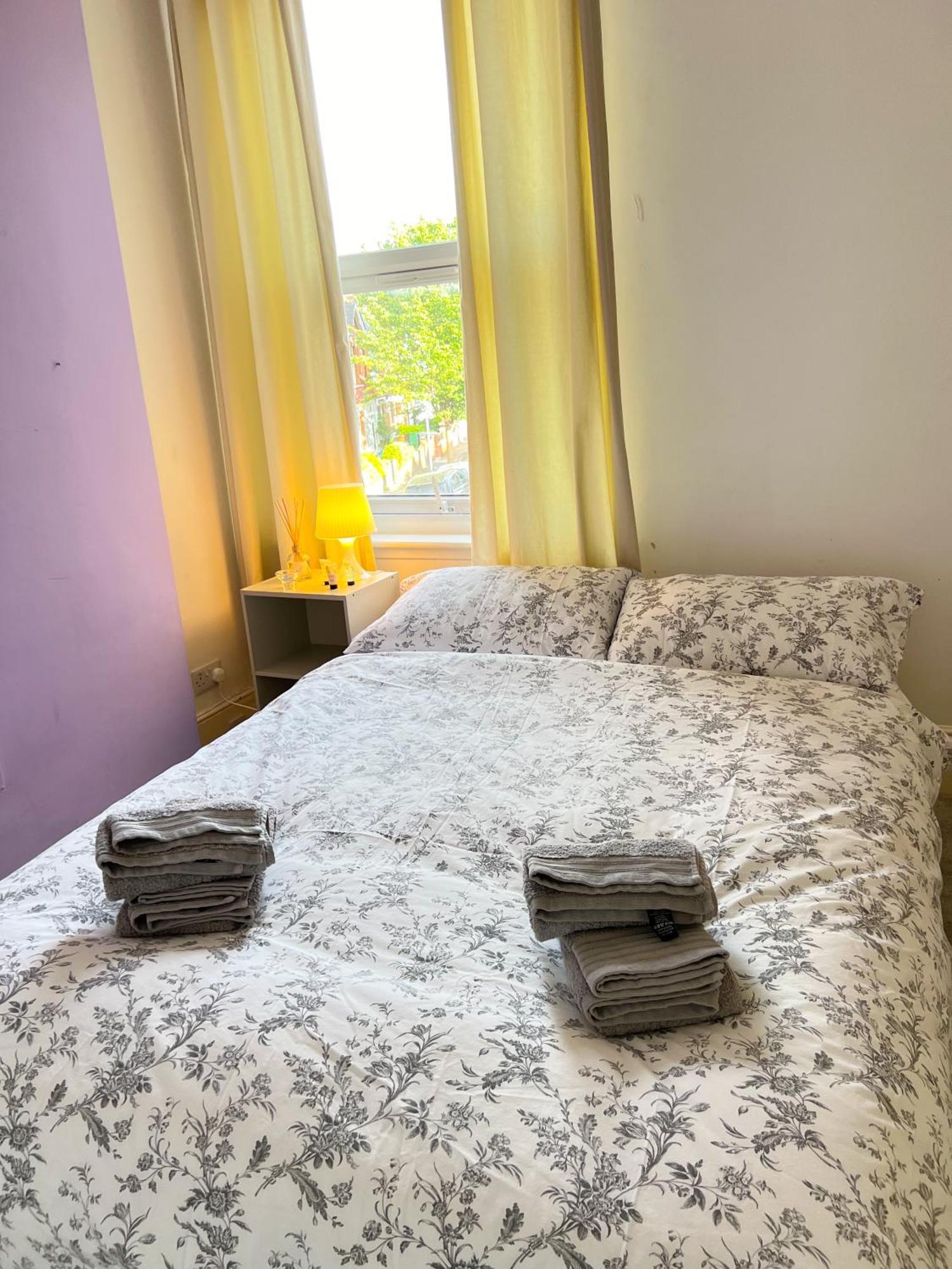 Welcome 2 Bedrooms Flat In Wimbledon Londra Exterior foto