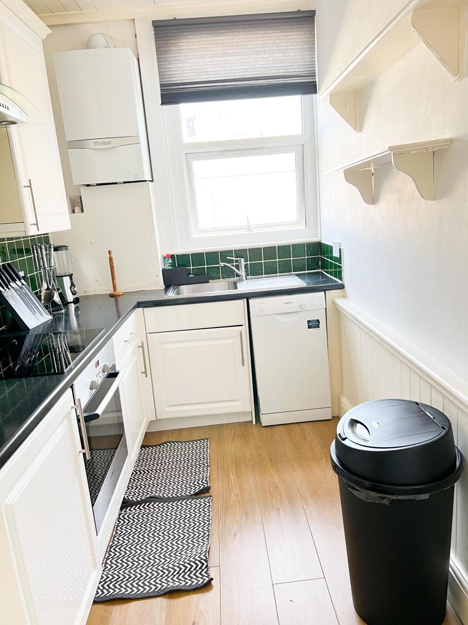 Welcome 2 Bedrooms Flat In Wimbledon Londra Exterior foto
